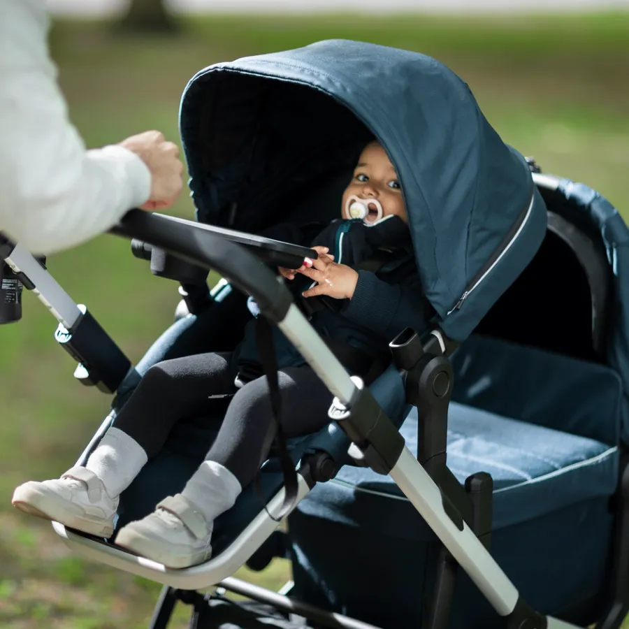 Passeggini Gemellari|Passeggini Combinati*Thule Sleek Midnight black on black